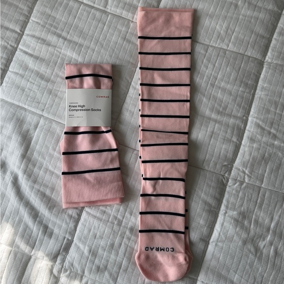 Conrad pink knee high compression socks - Picture 3 of 4